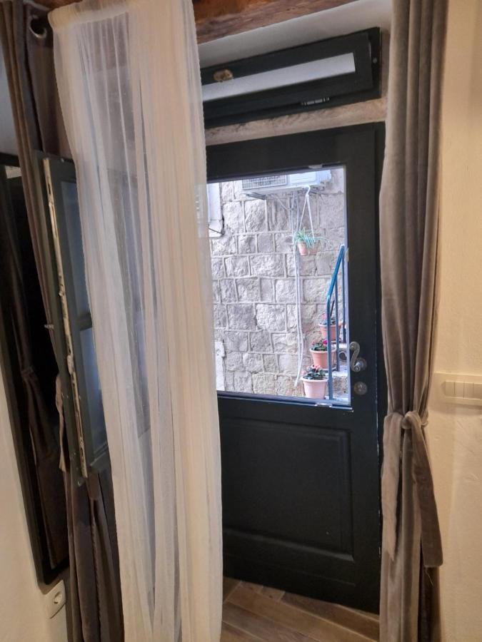 Private Accommodion Linda Studio Ντουμπρόβνικ Εξωτερικό φωτογραφία